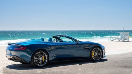 Mercedes купува Aston Martin?