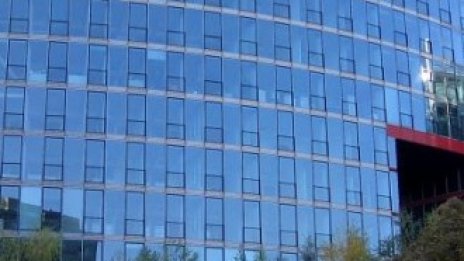 Разделение изток-запад на европейския офис пазар