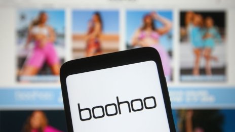 Акциите на Boohoo се сринаха след спад на печалбата