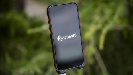 OpenAI атакува Google със собствена AI търсачка