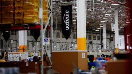 Amazon отправи предизвикателство на FedEx и UPS 
