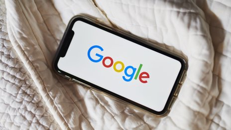 Meta и Alphabet губят доминацията си на пазара на дигитална реклама в САЩ