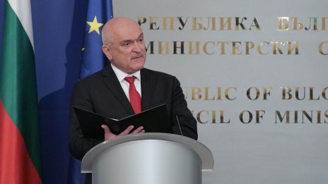 Правителството обсъжда мерки за извеждането на българите от Ливан