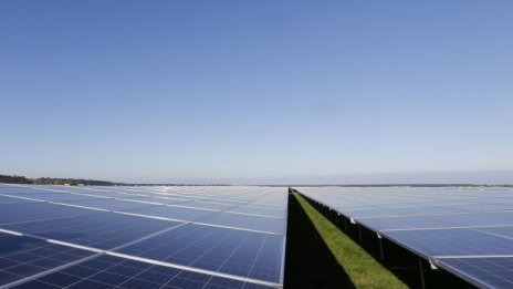 Фокус върху възобновяемите източници може да увеличи икономическия ръст с 1,1%