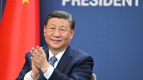 Как Китай укрепва икономиката си за война със Запада?