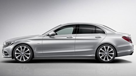 Mercedes анонсира C-Class Edition 1