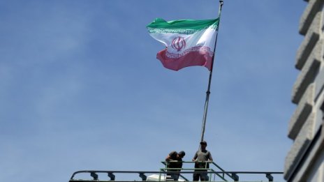 Димитър Гърдев: Властите в Иран са на кръстопът