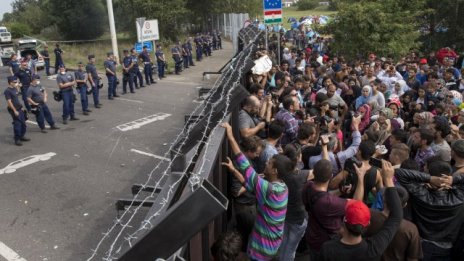 Европа между две кризи