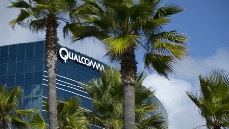 Qualcomm може да раздели бизнеса си на две