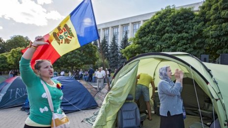 Ще поеме ли Молдова по следите на &bdquo;кражбата на века&ldquo;