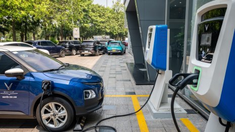 Основателят на VinFast създава международен оператор на зарядни станции