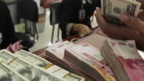 Г-7 се опитват да разсеят страховете за валутна война