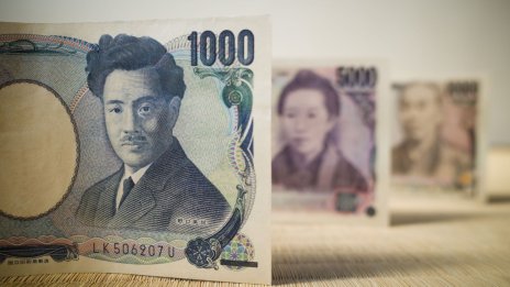 Защо кризата с финансираната с йени кери търговия не доведе до широк пазарен срив?