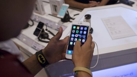 Apple разкри дефект в камерите на iPhone 6 Plus