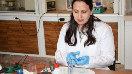 Български учени създадоха безопасна за природата батерия