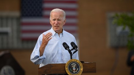 Байдън с право бие тревога за демокрацията в Америка