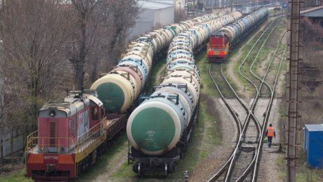 Индия увеличава покупките на руски петрол