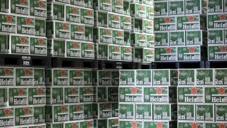 Завръщането в баровете тласна нагоре резултатите на Heineken
