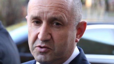 Радев: Очаквам от правителството да преведе обществото през COVID кризата