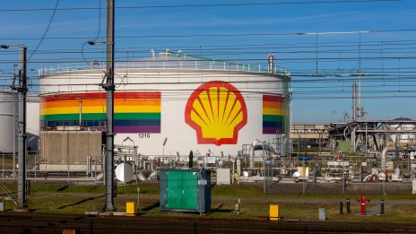 Компаниите от Big Oil са готови за цени на петрола от 60 долара за барел… засега