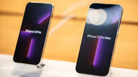 Потребителите ще трябва да почакат повече преди да се доберат до новия iPhone