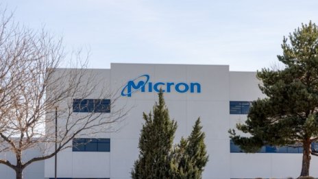 Micron очаква спад на търсенето на чипове заради недостига на други компоненти