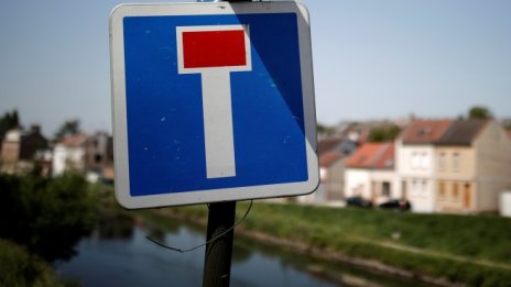 Настъпи ли ерата на задънената демокрация?