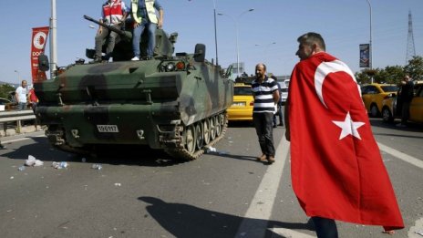 265 са вече загиналите при опита за преврат в Турция по официални данни*