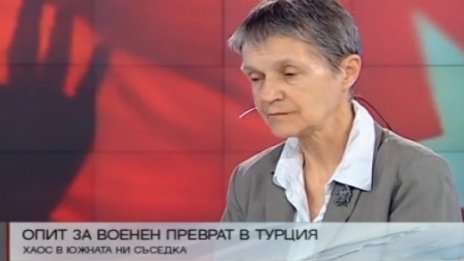 Превратът в Турция е плод на задълбочаващото се противопоставяне в обществото