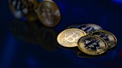 Регулатор на Г-20: Криптозаконите оставят без избор компаниите в сектора