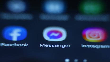 Meta ще позволи на потребителите в Европа да се откажат от някои тартегирани реклами