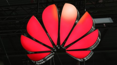 Приходите на Huawei от смартфони ще спаднат с 30-40 млрд. долара през 2021 г.