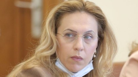 М. Николова: Загубите от пълно затваряне на ски курортите ще достигнат около 1 млрд. лв.