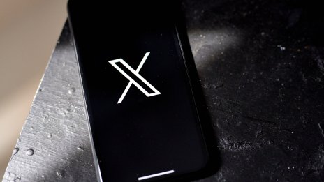 IBM спря рекламите си в X, след като се появиха до пронацистко съдържание