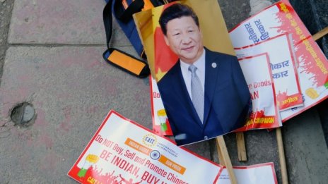 Китай не може да запълни лидерския вакуум на глобалната сцена, оставен от Тръмп