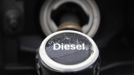 Меркел подкрепи споразумението за намаляване на вредните емисии 