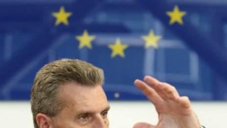 Йотингер: Вярвам на премиера Орешарски