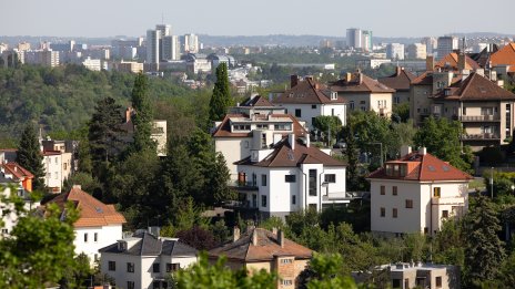 Бизнес имоти за 2,5 млрд. евро се продават в Прага