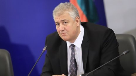 Проф. Балтов: След затягане на мерките положението в болниците е по-добро