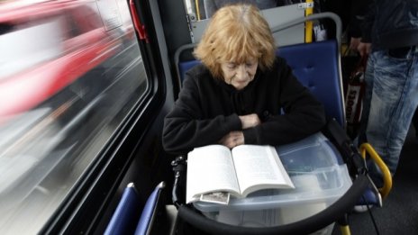 Над 17 млн. възрастни европейци са в риск от бедност и социално изключване