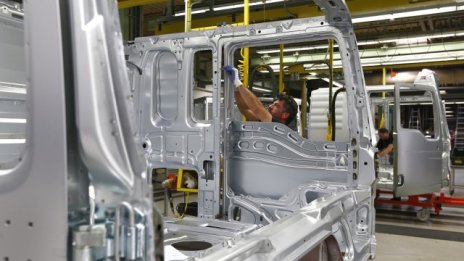 Ще бъде ли спрян дъмпингът на работни заплати с командироване на служители в ЕС?