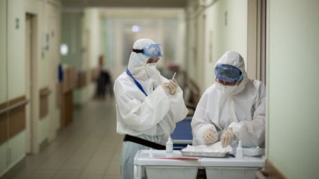 Плащанията от Здравната каса за COVID болни са се удвоили