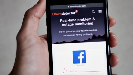 Защо Facebook се срина? 