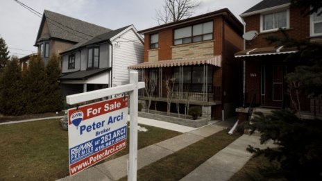 Жилищата в САЩ са продължили да поскъпват с ускорен темп през февруари