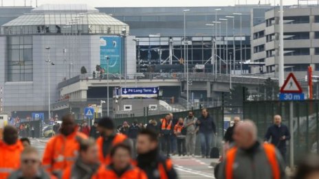 Бомбени заплахи са отправени към два самолета, кацнали на летище "Завентем"*