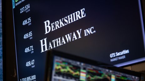 Berkshire очаквано назначава Грег Абел за наследник на Уорън Бъфет