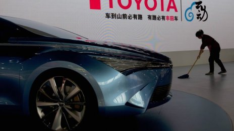 Toyota е отново на автомобилния връх