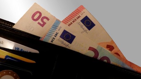 През ноември 2017 г. кредитът за частния сектор запазва годишния си ръст от 4,2%