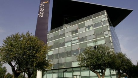 Abertis отделя бизнеса си с телекомуникационна инфраструктура