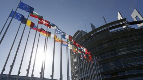 ЕП ускорява приемането на цифровите COVID сертификати